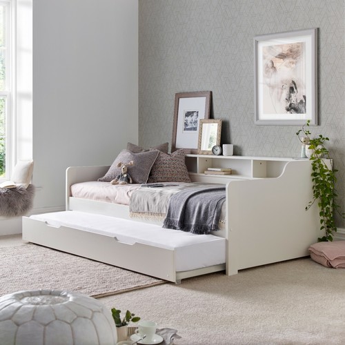 Tokyo guest bed day - guest,